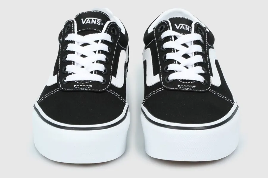 Comfortable Black Vans Sneakers for Women